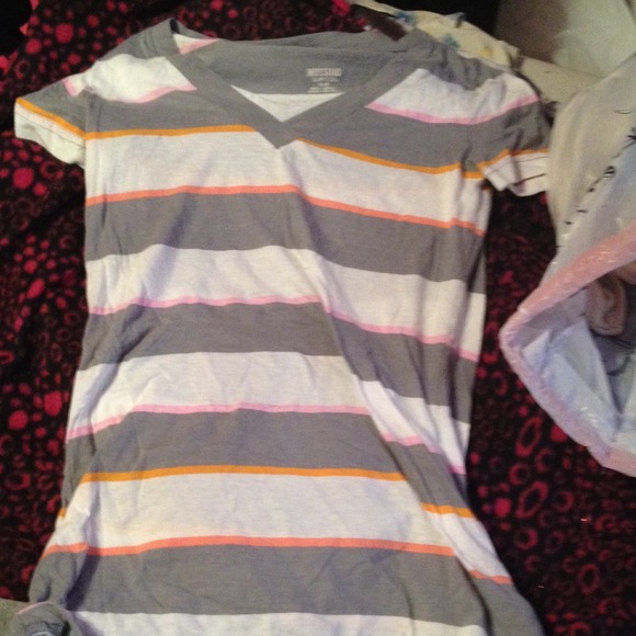 tee shirt
