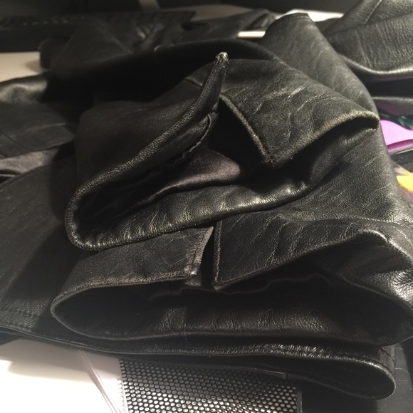 Guess 100% genuine leather jacket - Picture 3 of 4