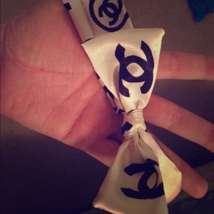Chanel headband