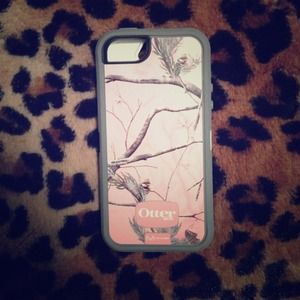pink camo otter box