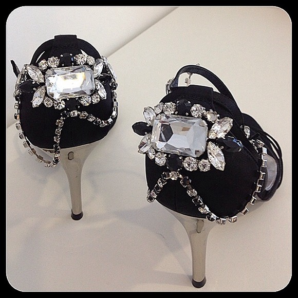 Karen Millen clear black crystal chandelier heels - Picture 4 of 4