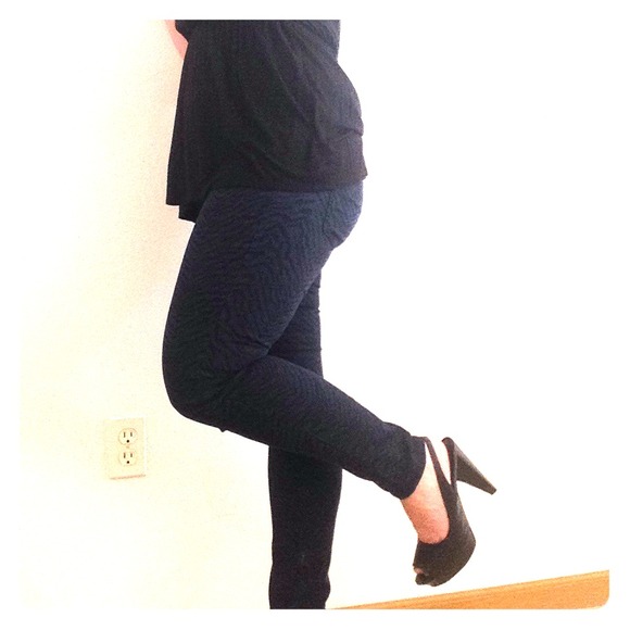 HOLD for hbhydro Express zebra stripe skinny jeans