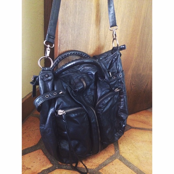 💋Deena & Ozzy Urban Outfitters black bag