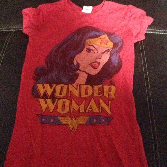 Wonder Woman graphic tee