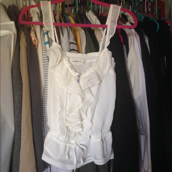 Abercrombie & Fitch lacey blouse