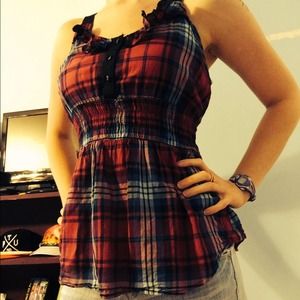 Never worn. Very cute with shorts or capris!!