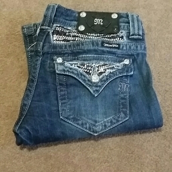 Miss me boot cut jeans.. inseam 34