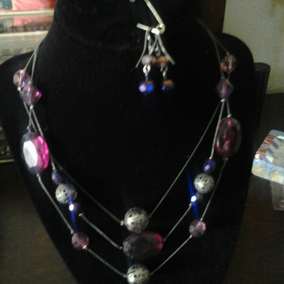 Purple necklace set