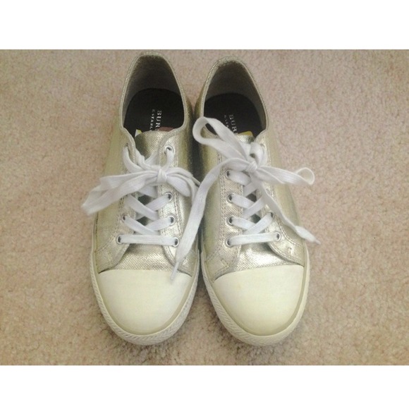 ❌SOLD Burberry Sneakers