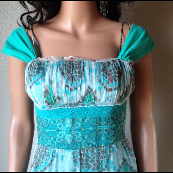 SOLD! LAUNDRY BY SHELLI SEGAL Silk Lace Boho Chic - Picture 2 of 4