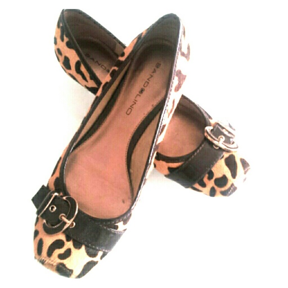 Bandolino leopard buckle flats