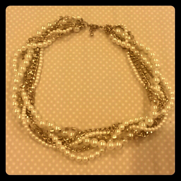 Pearl and gold necklace