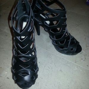 VERA WANG STILETTOS