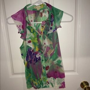 Floral sleeveless blouse