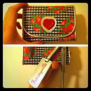 Betsey Johnson phone holder