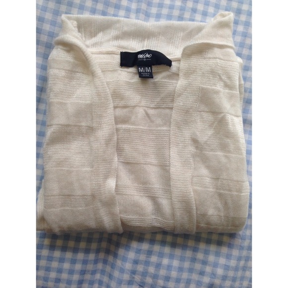 🚫 sold in bundle🚫 Sheer Cream Cardigan - Picture 3 of 4