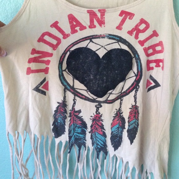 🚫SOLD VIA VIBTED🚫 Dream Catcher Tank with Fringe - Picture 3 of 4