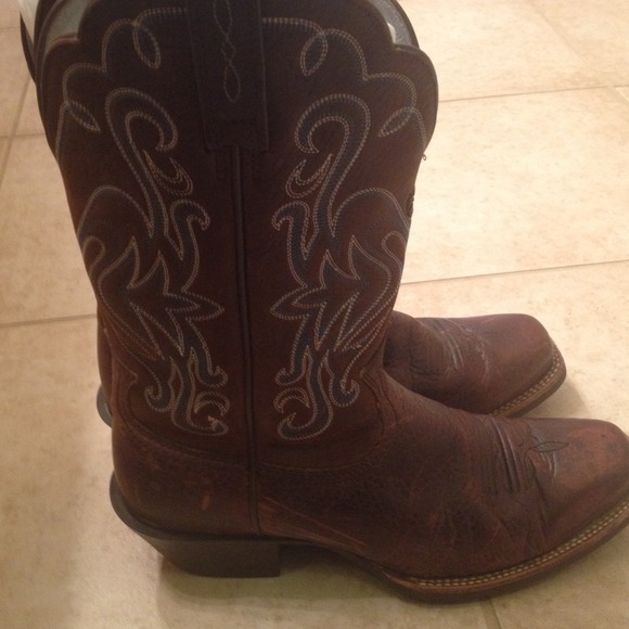 **ON HOLD**Ariat Boots