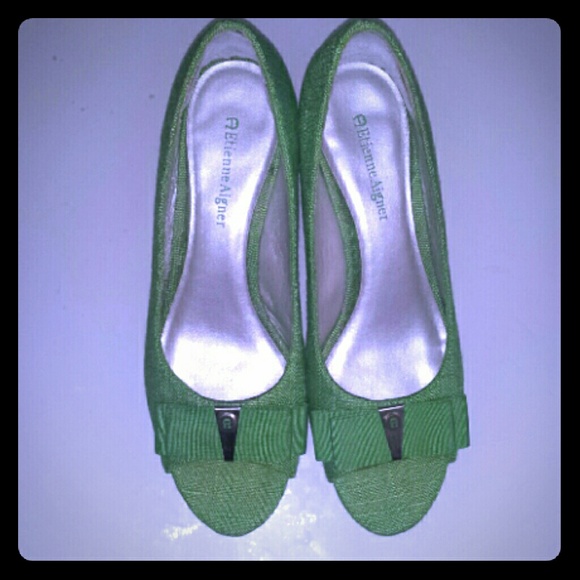 Etienne Aigner green wedge shoes