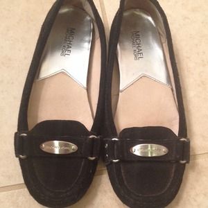 **ON HOLD**MICHAEL Michael Kors Flats