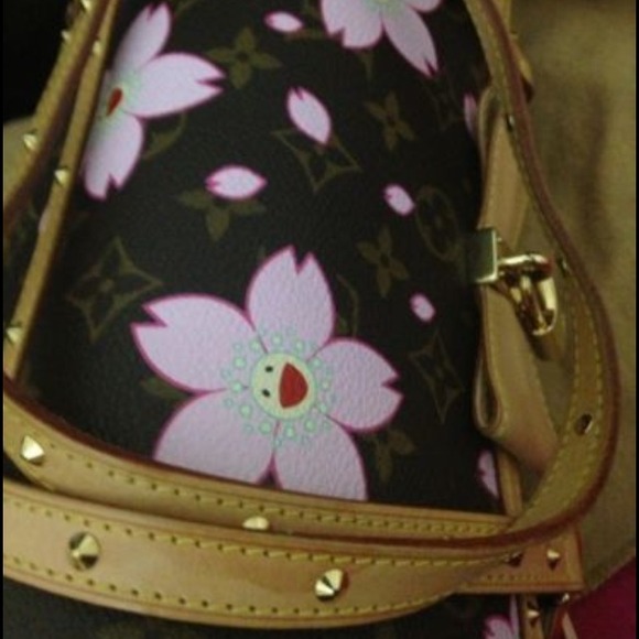 ⛔️SOLD⛔️Louis Vuitton Cherry Blossom Papillon - Picture 3 of 4