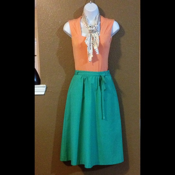 One Main Place by Lorch Dresses & Skirts - 💝Bundle💝Vintage Mint green wrap skirt & VS Bra