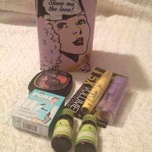 Makeup Bundle. Benefit, urban decay, wet and wild
