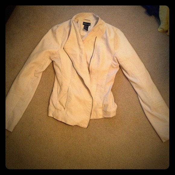 One of my favorite leather jackets!!! For sale:)