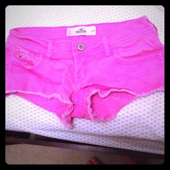 Bright pink Hollister shorts!