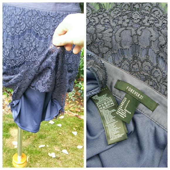 💙 ☆HP☆ Forever 21 Navy Lace Skirt - Picture 3 of 4
