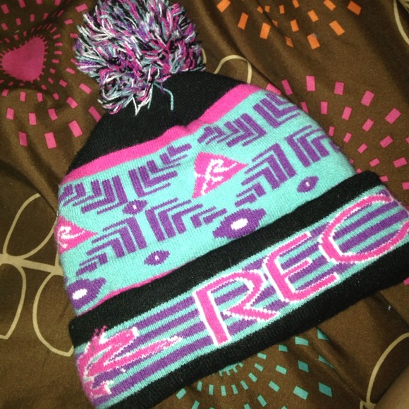 Young & reckless beanie - never worn