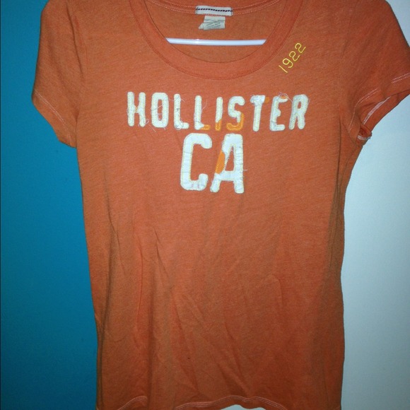 Hollister t-shirt