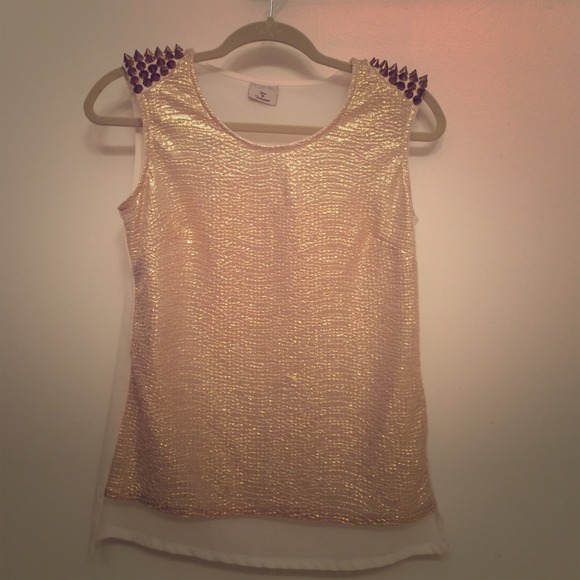 Gold Stud Top 💎