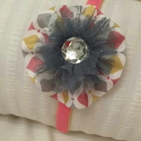 YAYA ribbon and tulle flower headband (handmade) - Picture 4 of 4