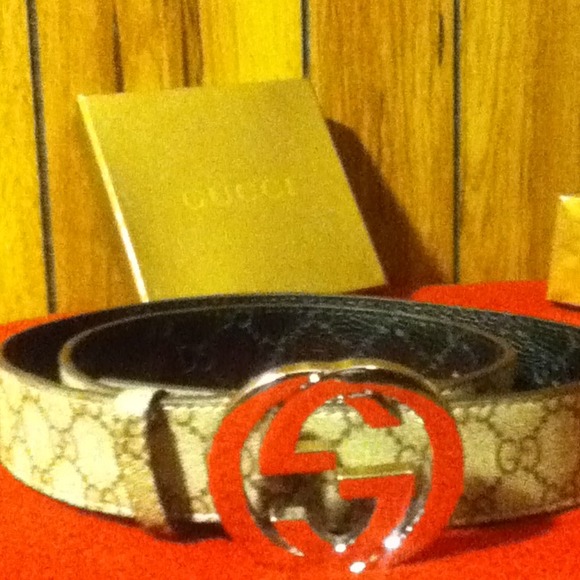 Gucci belt