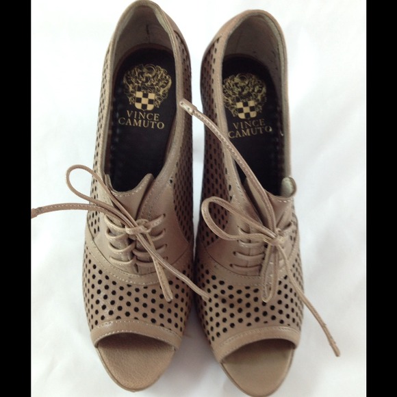 Vince Camuto