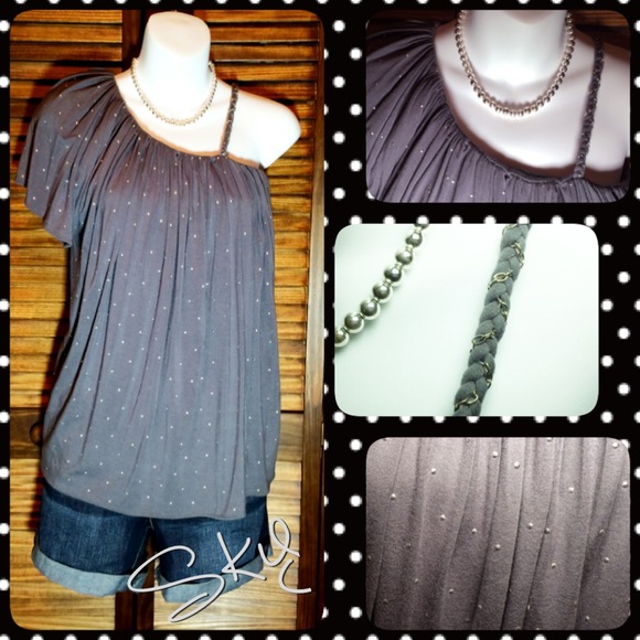 Sky Tops - 😇Designer top by Sky reserved for kimiannucci