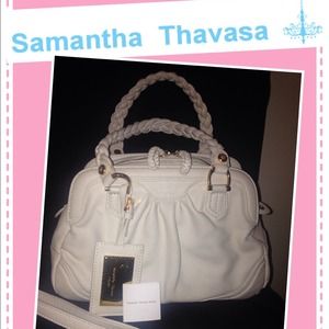 Samantha Thavasa Handbag in Ivory