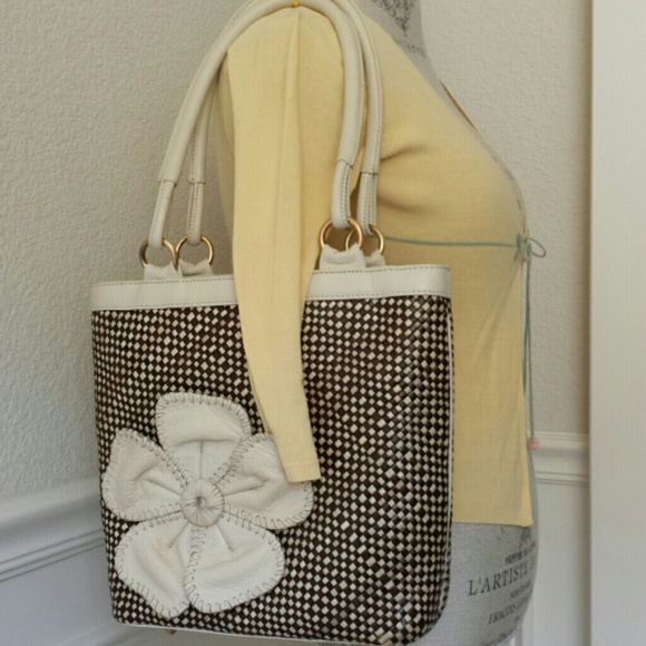 SOLD Inge Brown and White Woven Straw and Leather Tote