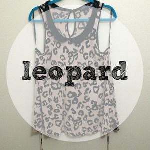 Leopardy top