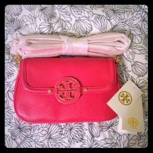 NWT Tory Burch Amanda Crossbody Messenger Bag Red