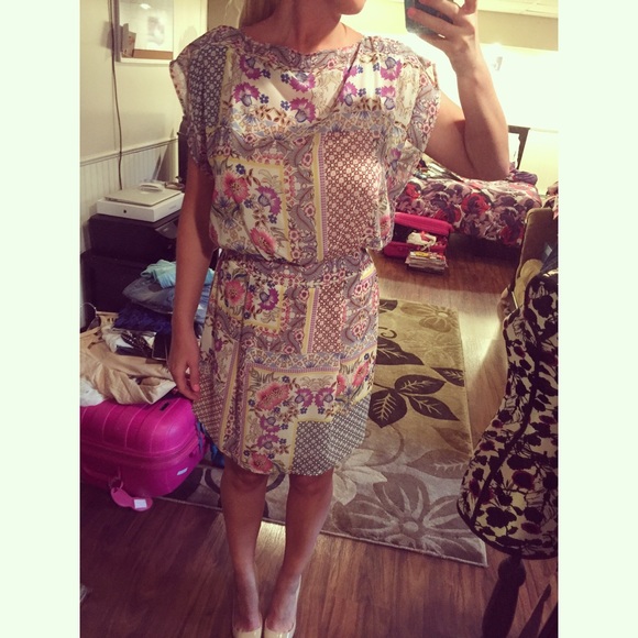 Floral dress - Picture 4 of 4