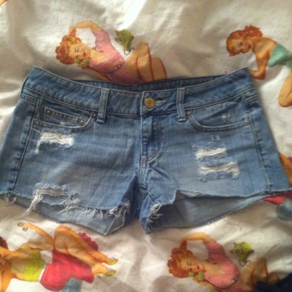 American eagle shorts size 6