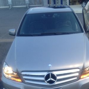 Hundreds of Designer Items, Selling in Lots of 5+.