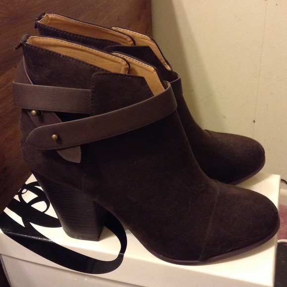 Forever 21 Boots - Forever21 Faux Suede Brown Booties
