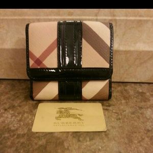 SHARING! Burberry wallet