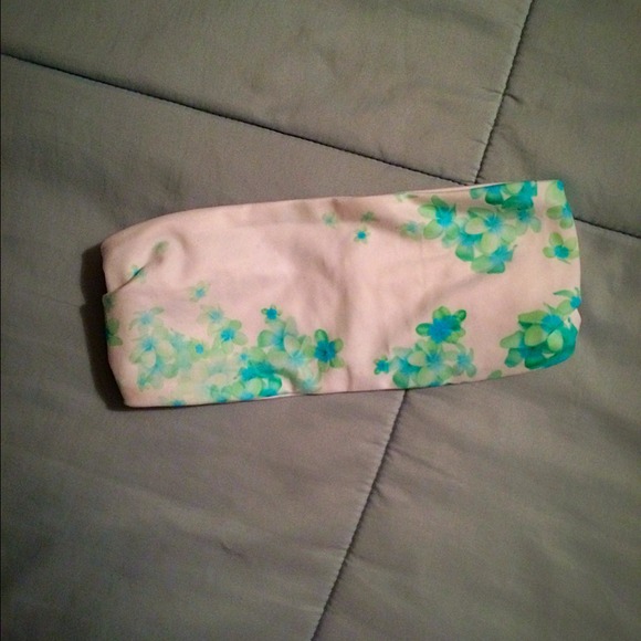 lululemon athletica Accessories - New! Lululemon floral headband