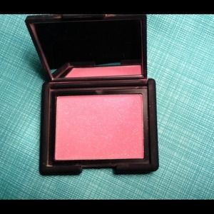 NARS blush In Anjelicka- cotton candy