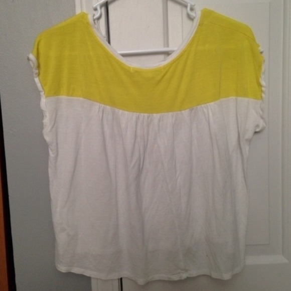 Yellow and white crop top - Picture 2 of 2