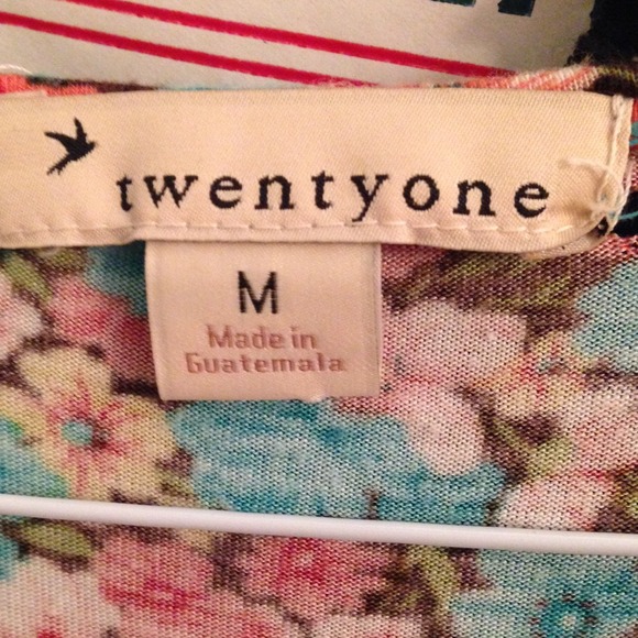 Floral Ruffle Tank - Picture 3 of 3